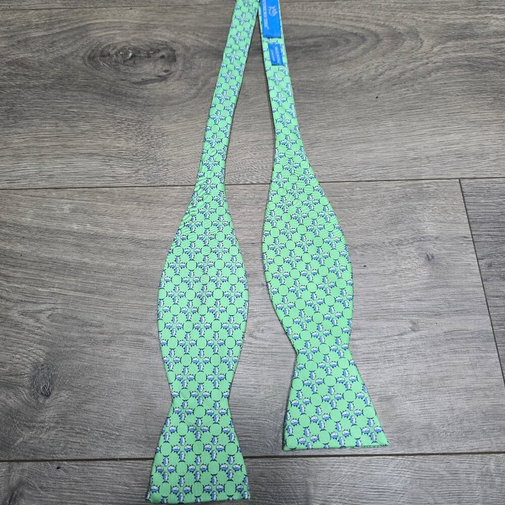 Bowtie #21 - Light Green Southern Tide